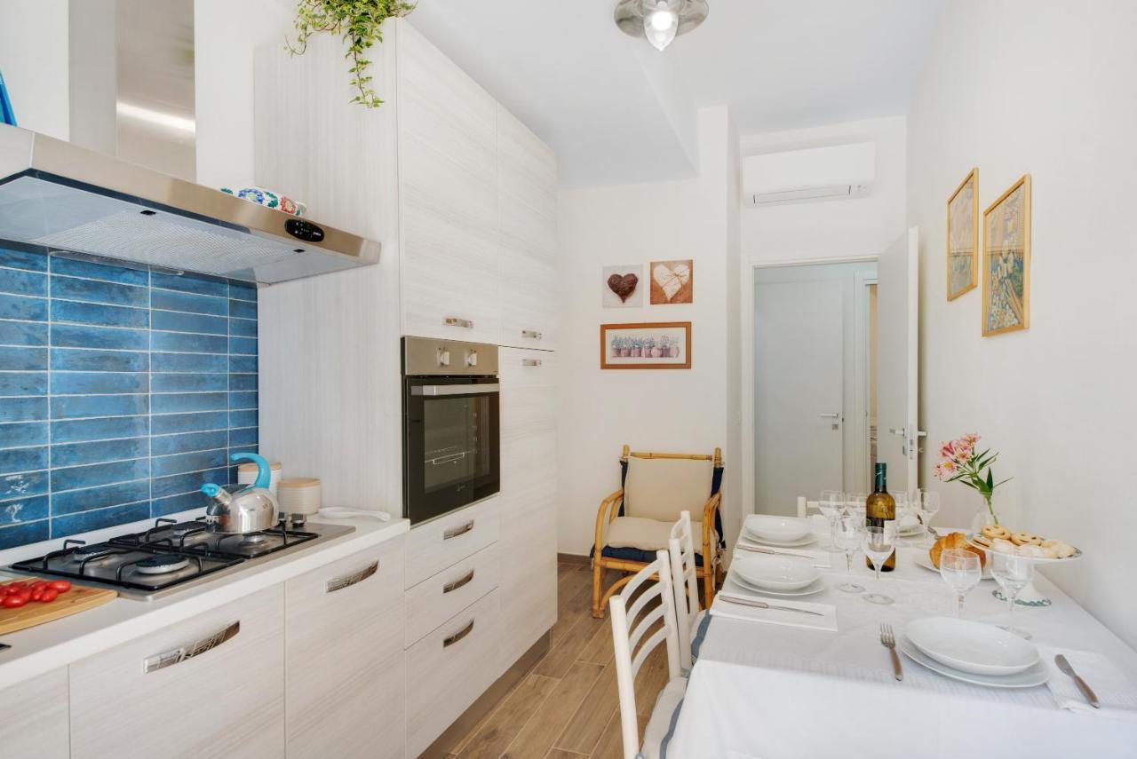 Un'Oasi Al Mare Apartment Монеглия Екстериор снимка