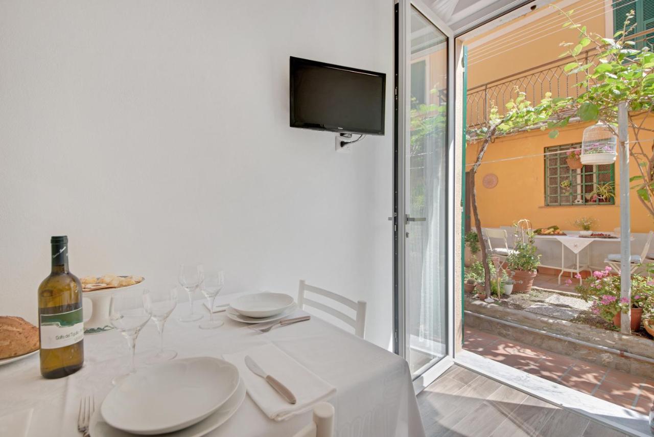Un'Oasi Al Mare Apartment Монеглия Екстериор снимка