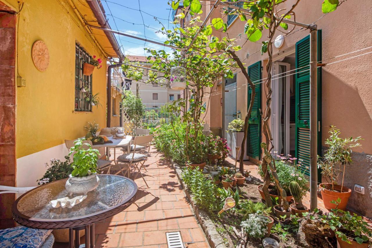 Un'Oasi Al Mare Apartment Монеглия Екстериор снимка